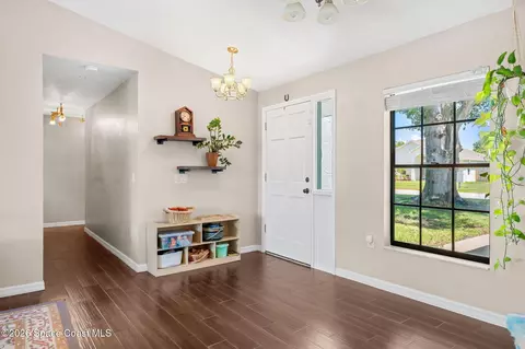 Entry Way - 917 Yorktowne Dr, Rockledge, FL 32955 photo 2 of 4