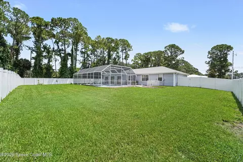 Exterior - 7260 Pluto Ave, Cocoa, FL 32927 photo 9 of 12