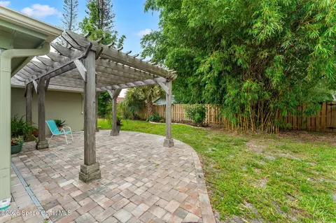 Exterior - 2284 Windham Dr, Melbourne, FL 32935 photo 7 of 10