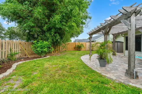 Exterior - 2284 Windham Dr, Melbourne, FL 32935 photo 9 of 10
