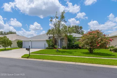 1883 Woodfield Cir, Melbourne, FL 32904