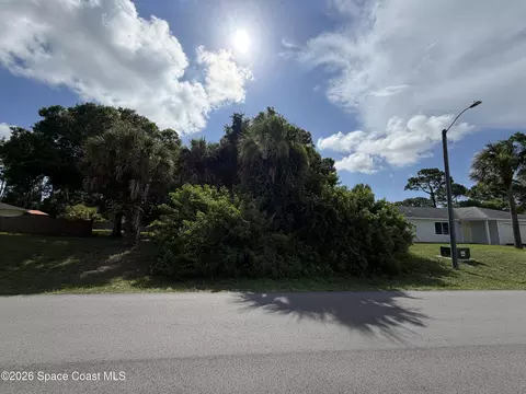 138 Hearthside Ave NW, Palm Bay, FL 32907