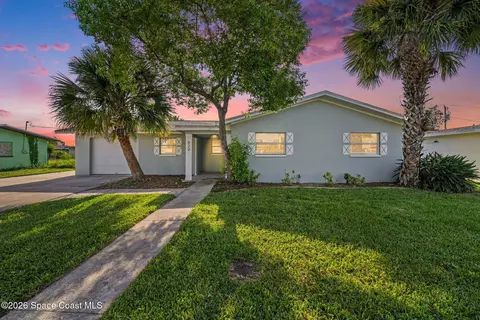 820 1st St, Merritt Island, FL 32953