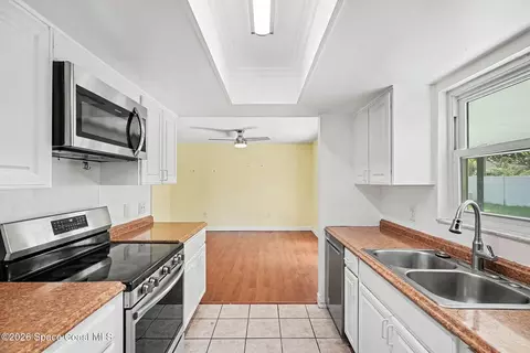 Kitchen - 886 Barris Ln, Rockledge, FL 32955 photo 1 of 3