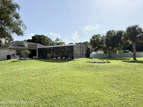 Exterior - 4940 Shade Tree St, Cocoa, FL 32926 photo 5 of 6