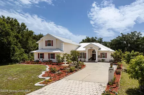 8756 96th Ct, Vero Beach, FL 32967