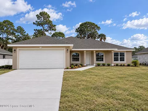 973 Le Baron St SW, Palm Bay, FL 32908