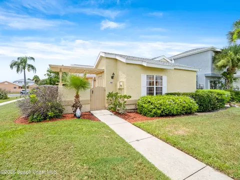 1445 Malibu Cir NE #107, Palm Bay, FL 32905