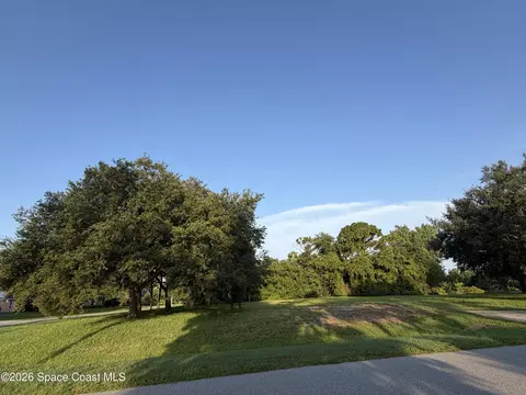4414 Ligustrum Dr, Melbourne, FL 32934 photo 2