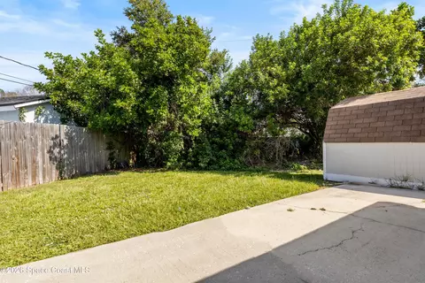 Exterior - 346 Crown Blvd, Melbourne, FL 32901 photo 3 of 7