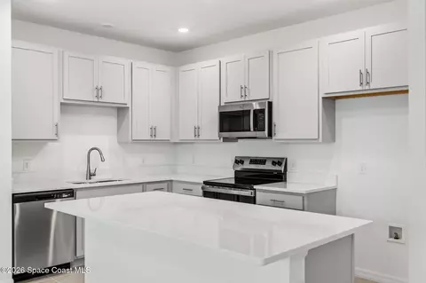 Kitchen - 1429 Bluewater Ln, Rockledge, FL 32955 photo 3 of 4