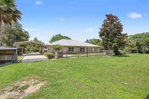 Exterior - 3525 Gloria Ave, Mims, FL 32754 photo 3 of 6