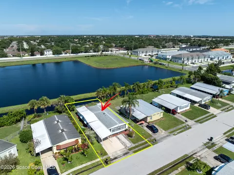 1724 Mango St NE, Palm Bay, FL 32905