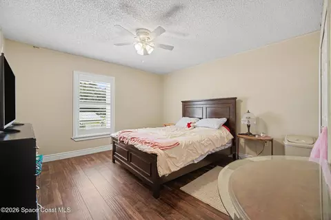 Bedroom - 6101 Corning Rd, Cocoa, FL 32927 photo 6 of 7