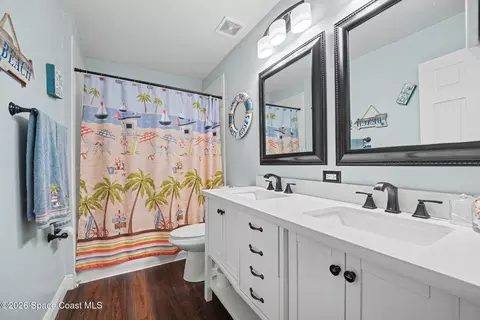 Bath - 6101 Corning Rd, Cocoa, FL 32927 photo 5 of 5