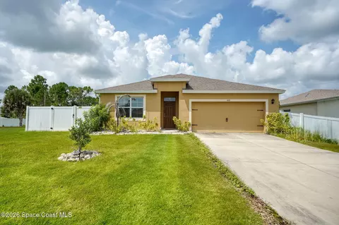 1418 Hepner St SE, Palm Bay, FL 32909