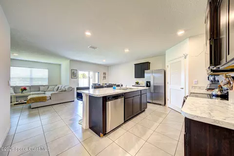 Kitchen - 913 Trinity St, Rockledge, FL 32955 photo 1 of 6