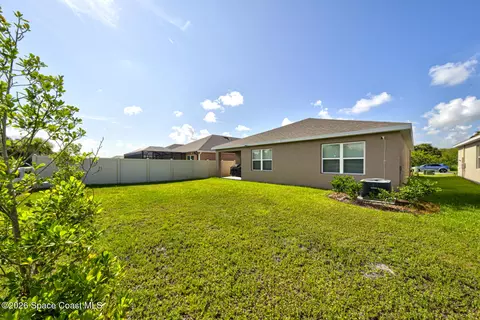 Exterior - 913 Trinity St, Rockledge, FL 32955 photo 3 of 5