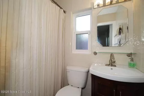 Bath - 960 Kings Post Rd, Rockledge, FL 32955 photo 2 of 2
