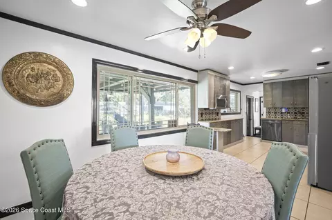 Dining - 300 Orange Ave, Saint Cloud, FL 34769 photo 2 of 4