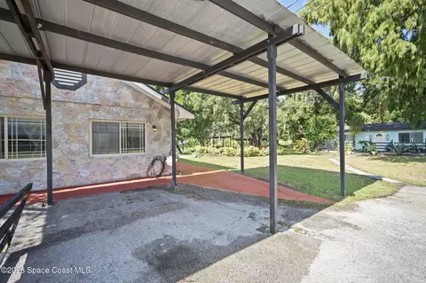 Exterior - 300 Orange Ave, Saint Cloud, FL 34769 photo 12 of 14