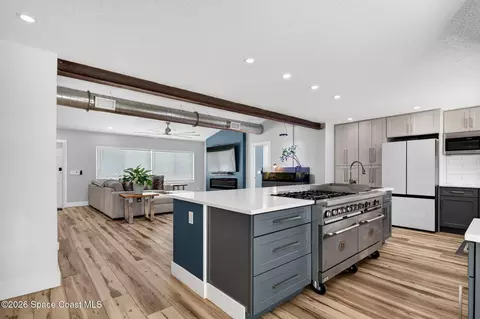 Kitchen - 301 Par Ave, Melbourne, FL 32901 photo 1 of 7