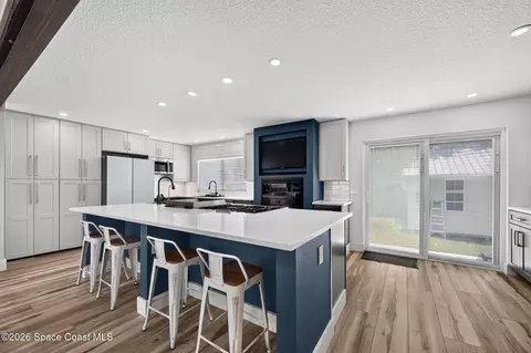 Kitchen - 301 Par Ave, Melbourne, FL 32901 photo 3 of 7