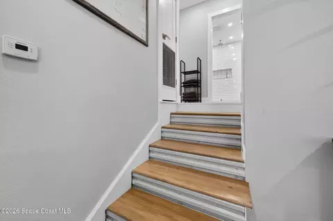 Entry Way - 301 Par Ave, Melbourne, FL 32901 photo 3 of 3