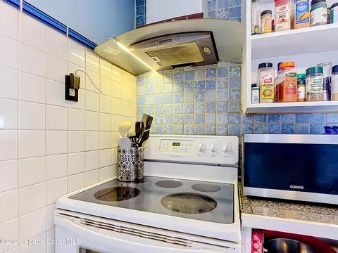 Kitchen - 1417 11th St, Saint Cloud, FL 34769 photo 2 of 4