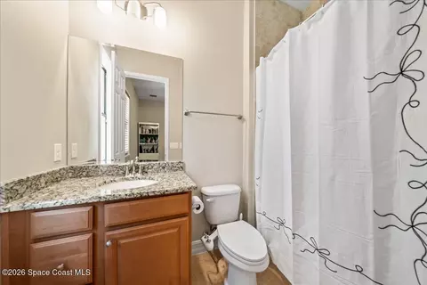 Bath - 2906 Balting Pl, Melbourne, FL 32940 photo 2 of 4