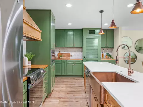 Kitchen - 3110 Harlock Rd, Melbourne, FL 32934 photo 2 of 6