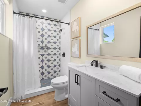 Bath - 3110 Harlock Rd, Melbourne, FL 32934 photo 10 of 10