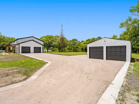 Exterior - 3110 Harlock Rd, Melbourne, FL 32934 photo 12 of 14