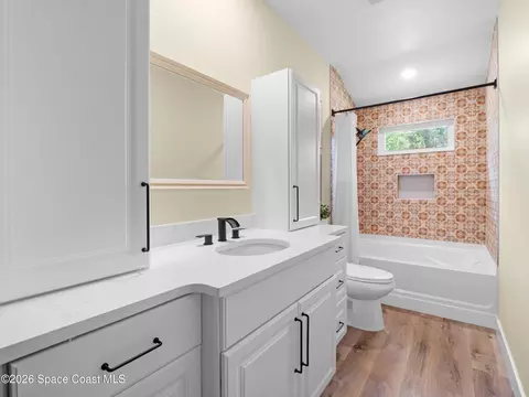 Bath - 3110 Harlock Rd, Melbourne, FL 32934 photo 8 of 10