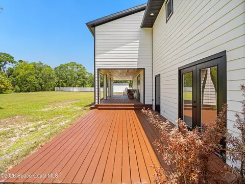 Exterior - 3110 Harlock Rd, Melbourne, FL 32934 photo 9 of 14
