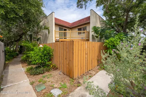 8767 Live Oak Ct, Cape Canaveral, FL 32920