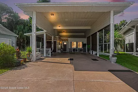 439 Plantation Dr, Titusville, FL 32780