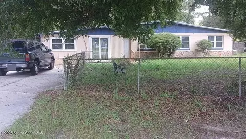 6890 Mother Goose Rd, Jacksonville, FL 32210