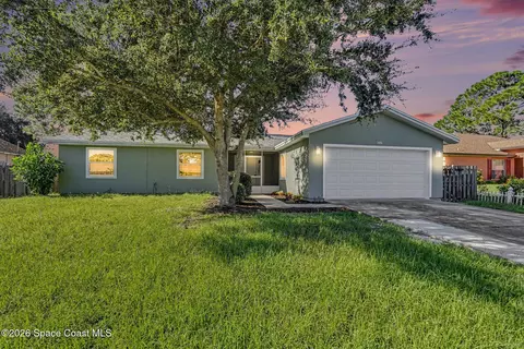 1476 Reed St NW, Palm Bay, FL 32907