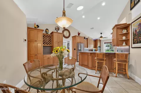 Dining - 5365 Pine St, Cocoa, FL 32927 photo 4 of 4
