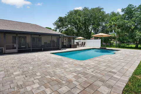 Exterior - 5365 Pine St, Cocoa, FL 32927 photo 22 of 28