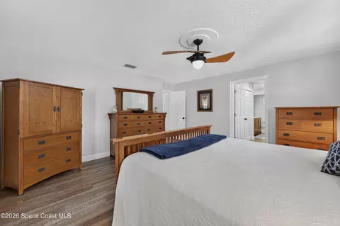 Bedroom - 5365 Pine St, Cocoa, FL 32927 photo 2 of 6