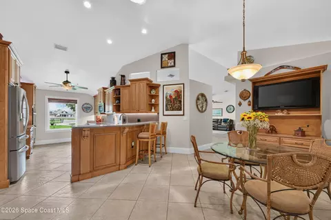 Kitchen - 5365 Pine St, Cocoa, FL 32927 photo 1 of 4