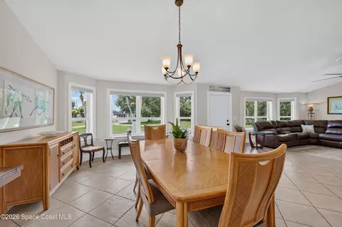 Dining - 5365 Pine St, Cocoa, FL 32927 photo 2 of 4
