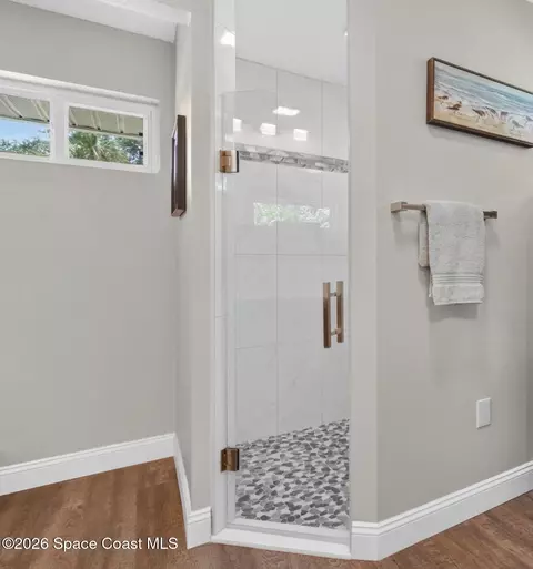 Bath - 5365 Pine St, Cocoa, FL 32927 photo 3 of 6