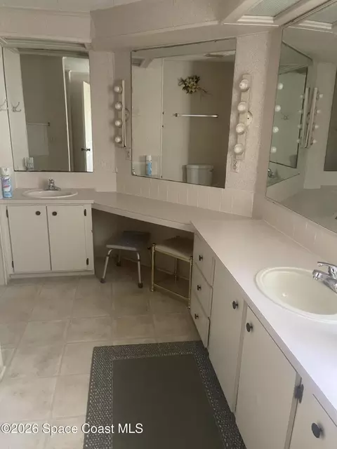 Bath - 512 Lee Ct, Melbourne, FL 32904 photo 1 of 1