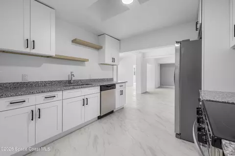 Kitchen - 2230 Sunset Ave, Indialantic, FL 32903 photo 2 of 2