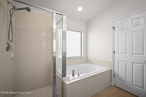 Bath - 345 Dryden Cir, Cocoa, FL 32926 photo 2 of 3
