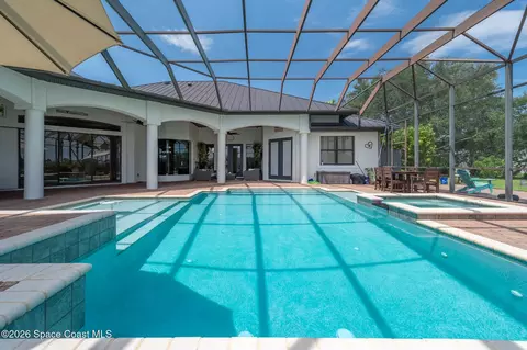 Exterior - 2882 Bellwind Cir, Rockledge, FL 32955 photo 2 of 23