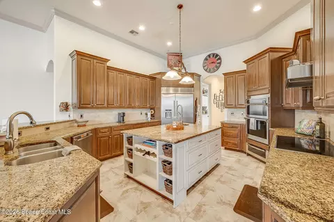 Kitchen - 2882 Bellwind Cir, Rockledge, FL 32955 photo 7 of 9